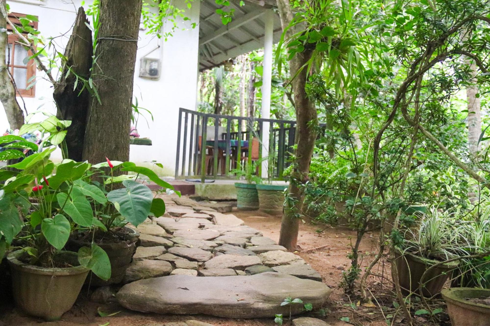 Nature Glow Cottage Udawalawe Exterior photo