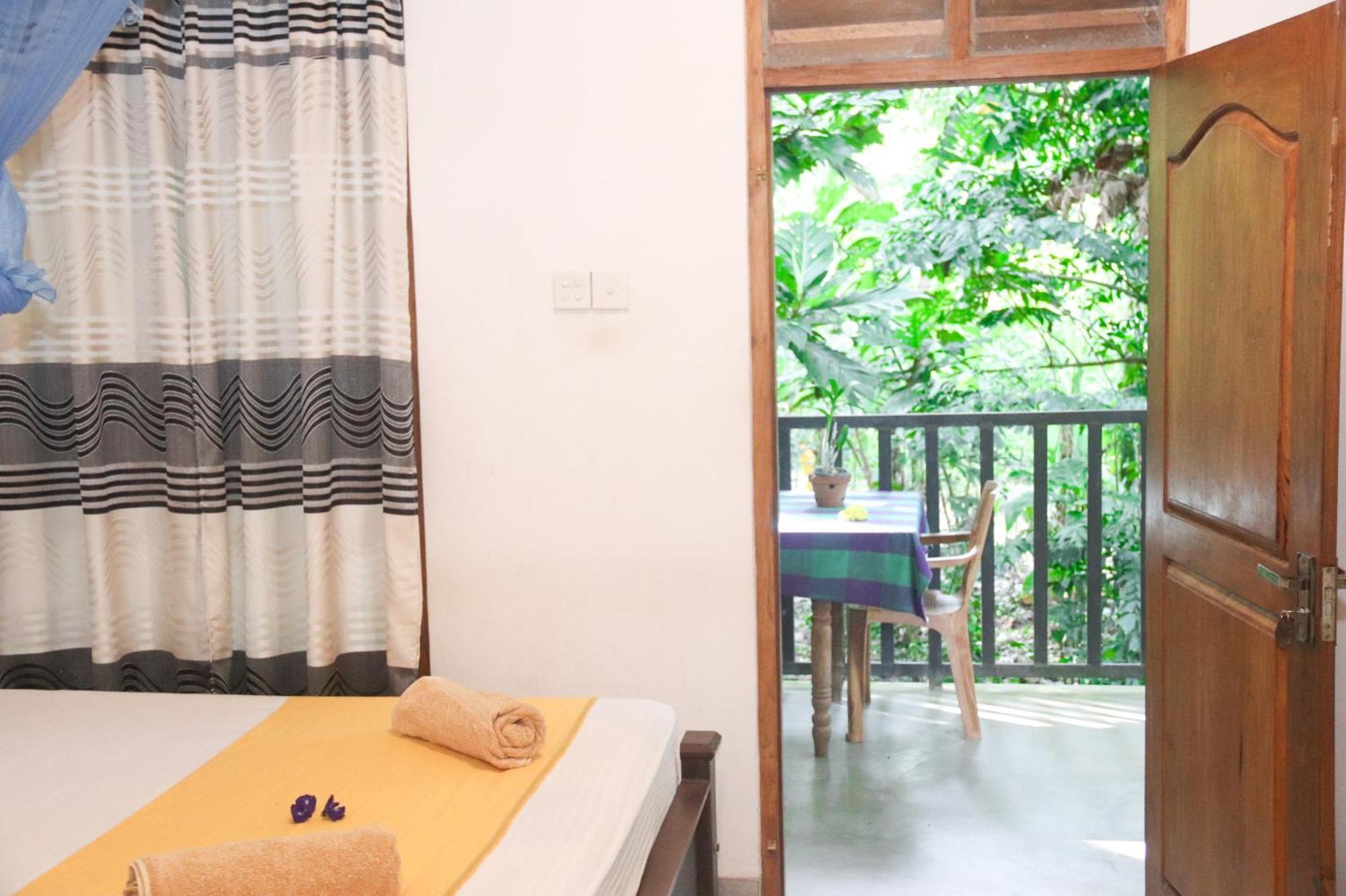 Nature Glow Cottage Udawalawe Exterior photo